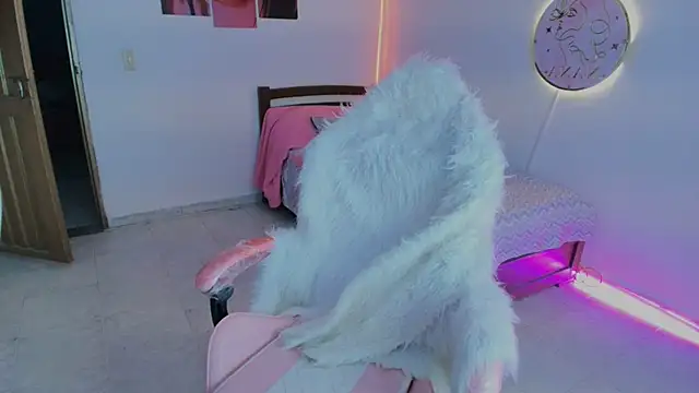 Nanami_19 webcam