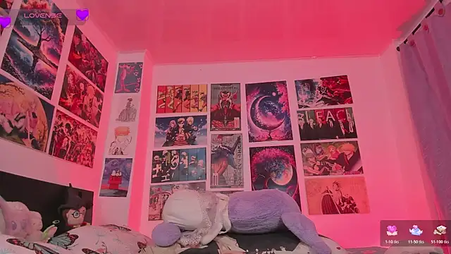 MissCurvyTop webcam