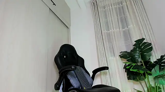 Biscuit_oliva webcam