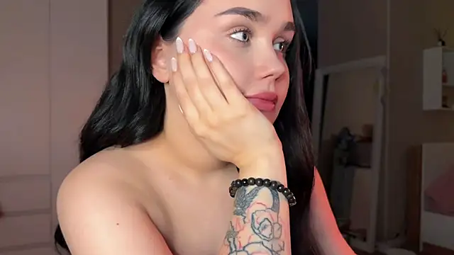 lola_raze webcam