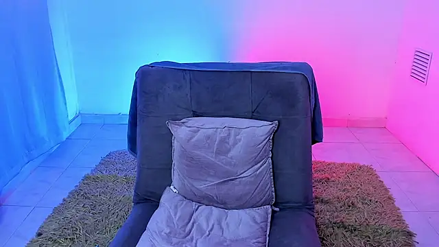 hades_derox_ webcam