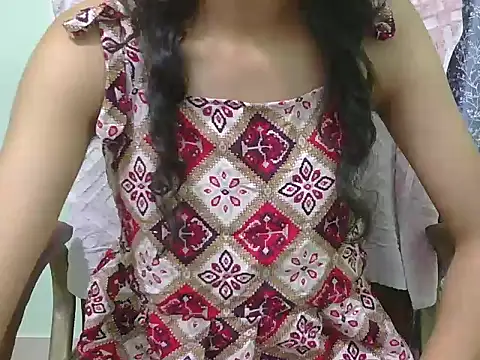 Luv_Aara webcam