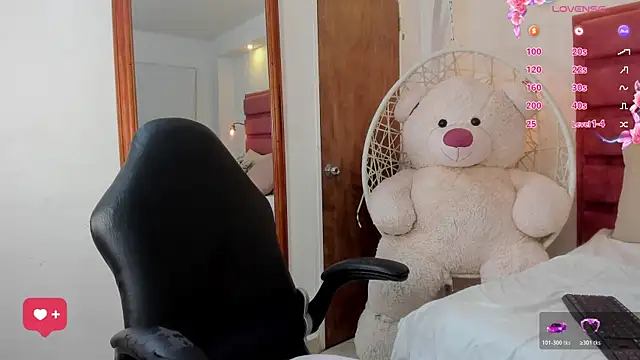 alondra_darling_ webcam