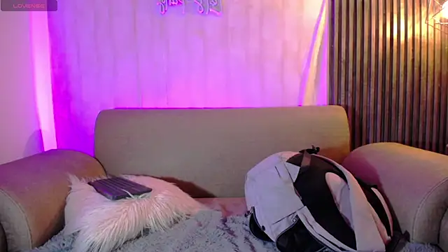 Ayleen_Mitchell webcam