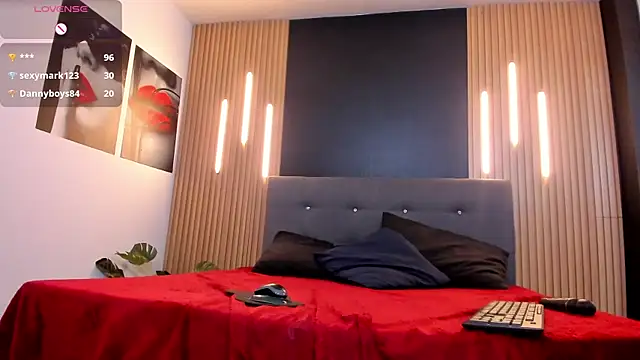 VickyJohnson1 webcam
