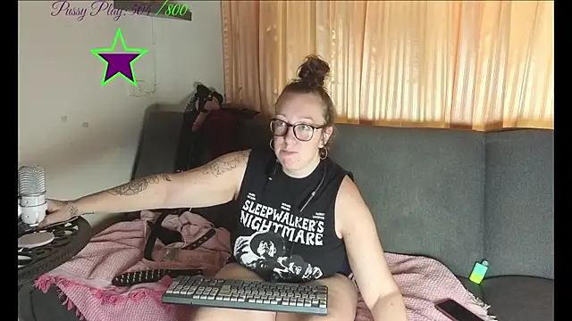 JadeStarUK webcam