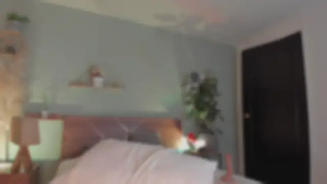 YariRose webcam