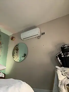 YariRose webcam