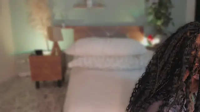 YariRose webcam