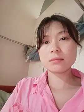 Linda-yiyi live webcam show