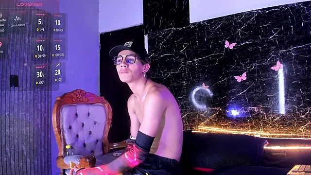 Adrian_Wolf webcam