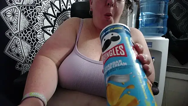 miss_phat_booty (F mature) - Titties out