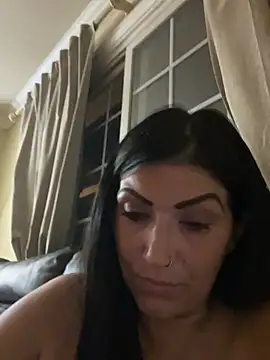 LittleMissEeve live cam
