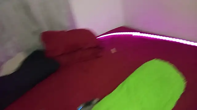 sweet_little232 webcam