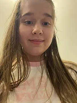 HornyGirlH live cam