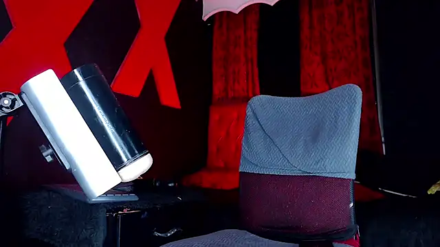 abrilbigcock live cam