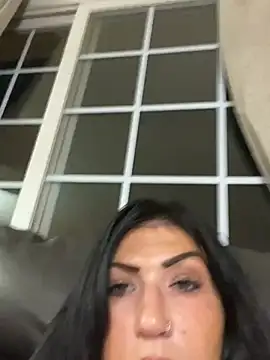 LittleMissEeve live cam