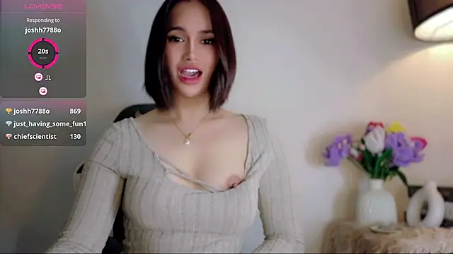 Anna_HollyDoll webcam