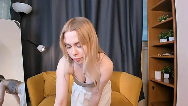 WraithBloom live webcam show