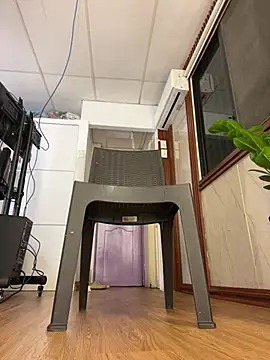 Eva_Feller69