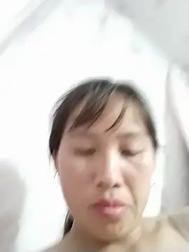 Yo-must webcam