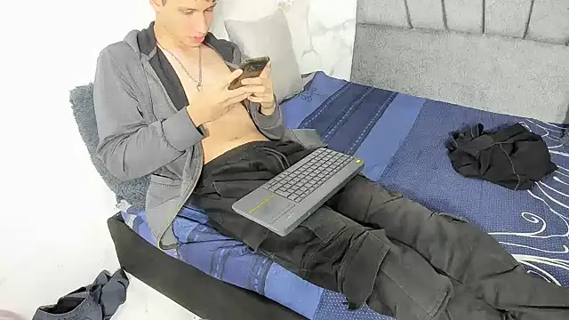 DANIEL_Hot777 webcam
