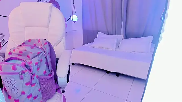 Chanel_Cruzz webcam