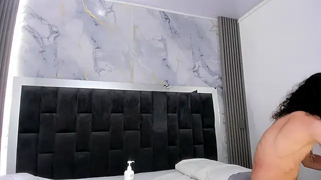 Hadesmoon webcam