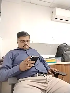 Desi_Lodo_Gujju_Boy live cam