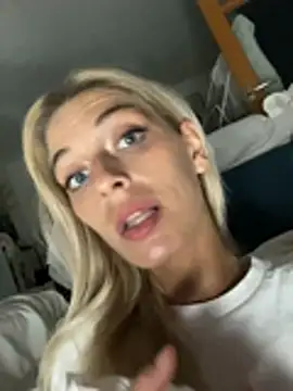 Bellalolahot