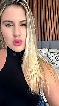 EmiilyAdams_ webcam