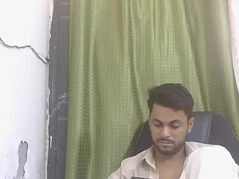 Stubborndesiboy webcam