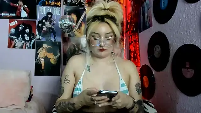 Avril_Maria webcam