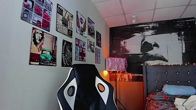 philippsx (M twink) - let's play with the lovense (lush)🥵