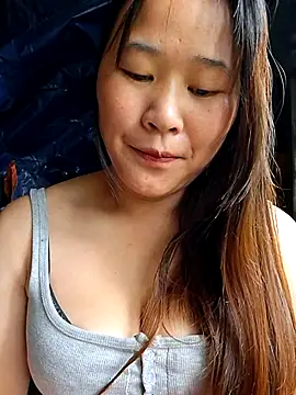 Miko_Lana webcam