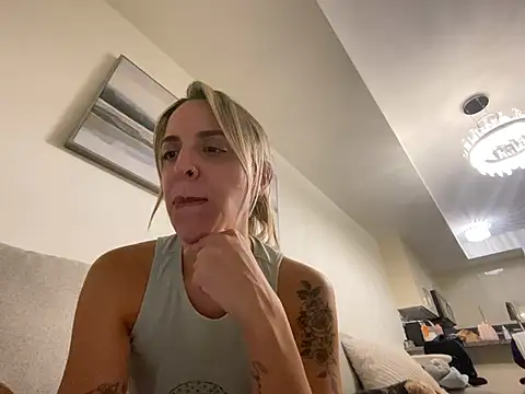 mellybearzzz webcam