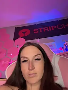 kate-paul (F young) - Panties to side+play with myself 4 u😈🤭