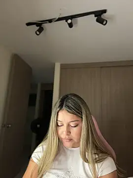 lunablossom_ (F young) - Control machine x6 minutes