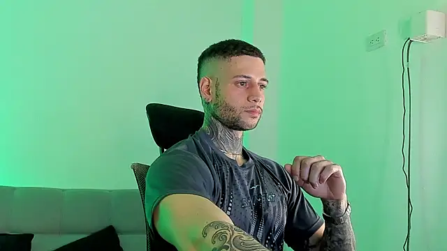 _jamesleandros1 webcam