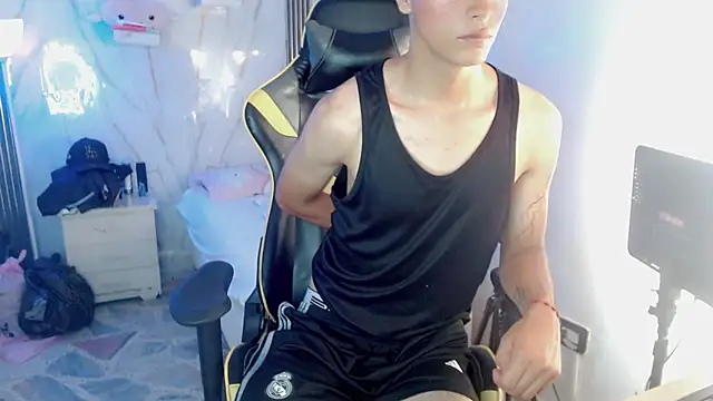 Ascii_one live cam on StripChat