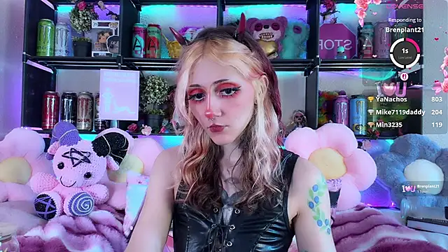 _Devill_Baby live cam on StripChat