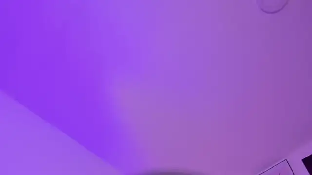 nicol_gw7 live cam on StripChat