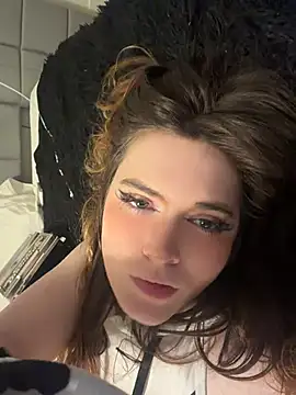 cutypiefull live cam
