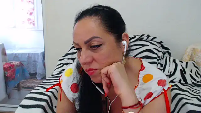 MissElla webcam