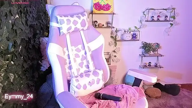 Eymmy_24 webcam