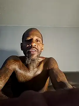 Boozle666 live webcam show