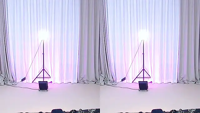 MiNi-U live webcam show