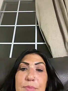 LittleMissEeve live webcam show