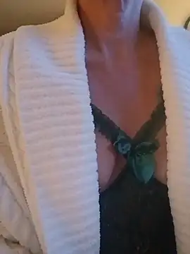 keeshkeeph (F milf) - Fuck new thrusting dildo 2 min