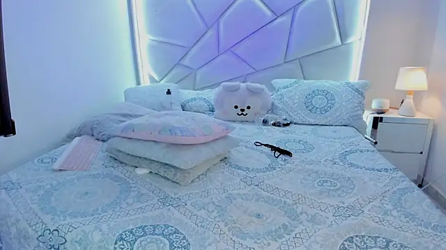 Sweeetcurvyx webcam